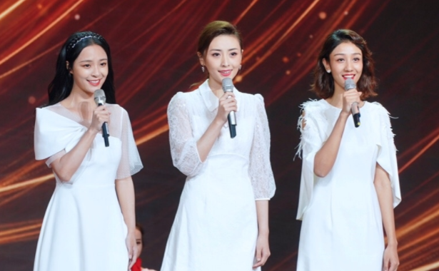 主持人大赛|主持人大赛结果和选手发展大相径庭，专业评审看好的人观众不看好