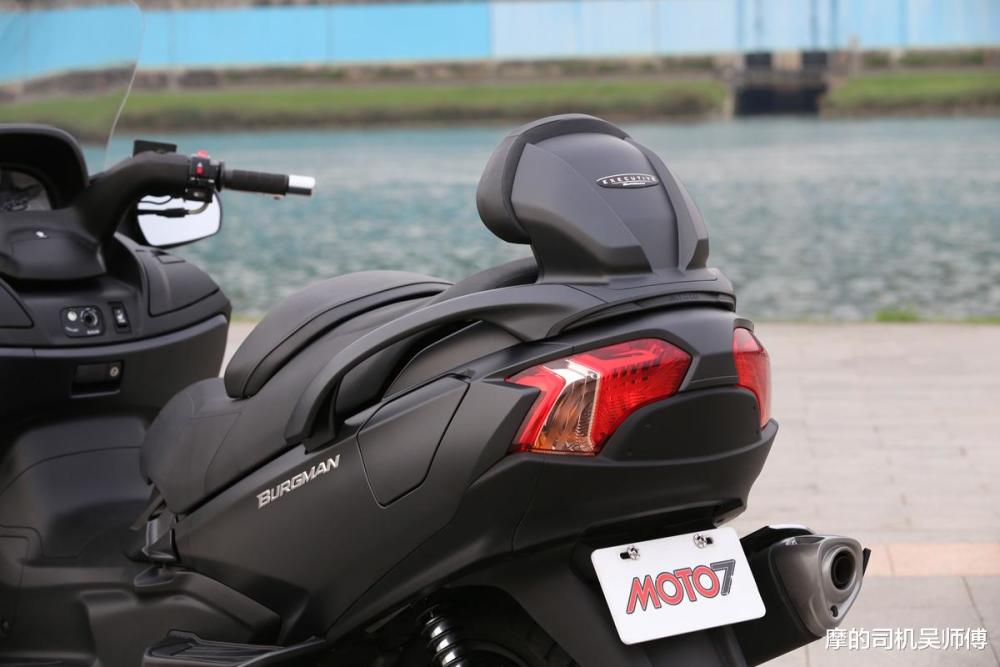 踏板传说今犹在不见当年汉堡人铃木burgman650竟这么豪横