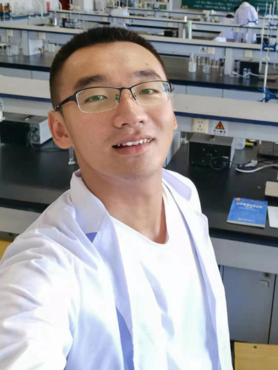 新能源汽车|“后浪”组团观展 哪个展台更受青年青睐