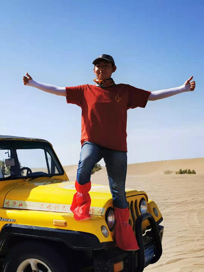 新能源汽车|“后浪”组团观展 哪个展台更受青年青睐