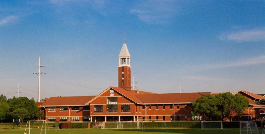 王诗龄就读贵族学校学费每年25万虽然贵但物有所值