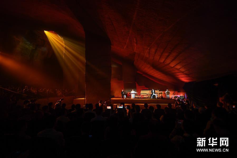 石窟|石窟里的音乐会