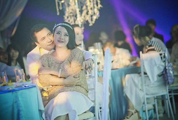 相伴20载,王中磊为爱妻补办婚礼,谨守初心,方得始终