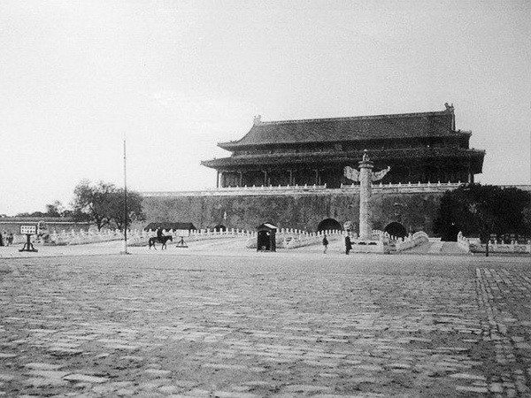 天安门广场|各个时期天安门照片，你见过吗