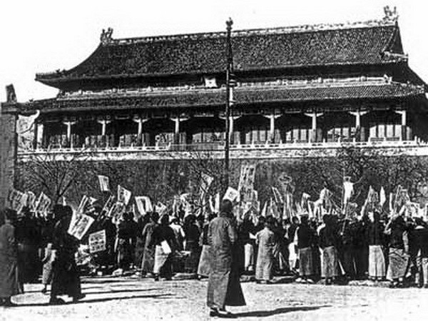 天安门广场|各个时期天安门照片，你见过吗