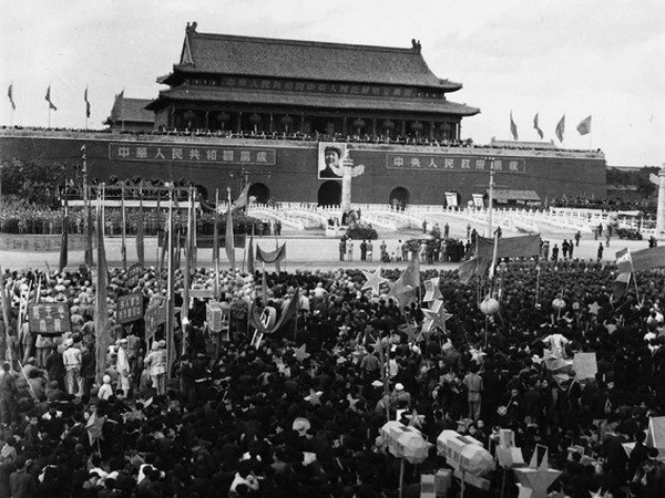 天安门广场|各个时期天安门照片，你见过吗
