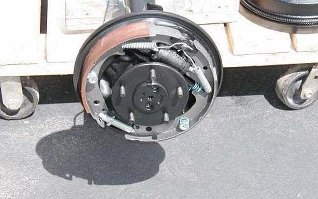 汽车刹车系统你知道多少刹车如何工作