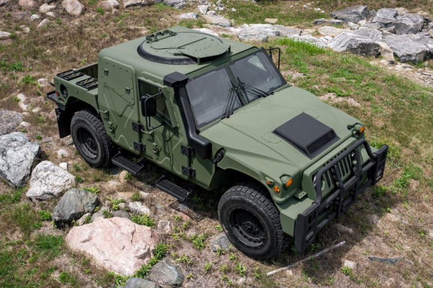 悍马制造商am General在美国陆军协会年度展览上推出新式战车 腾讯新闻
