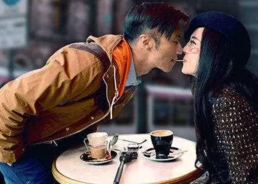 范冰冰|范冰冰亮相动作不断，谢霆锋曾自曝跟她有过恋情？真相原来是这样