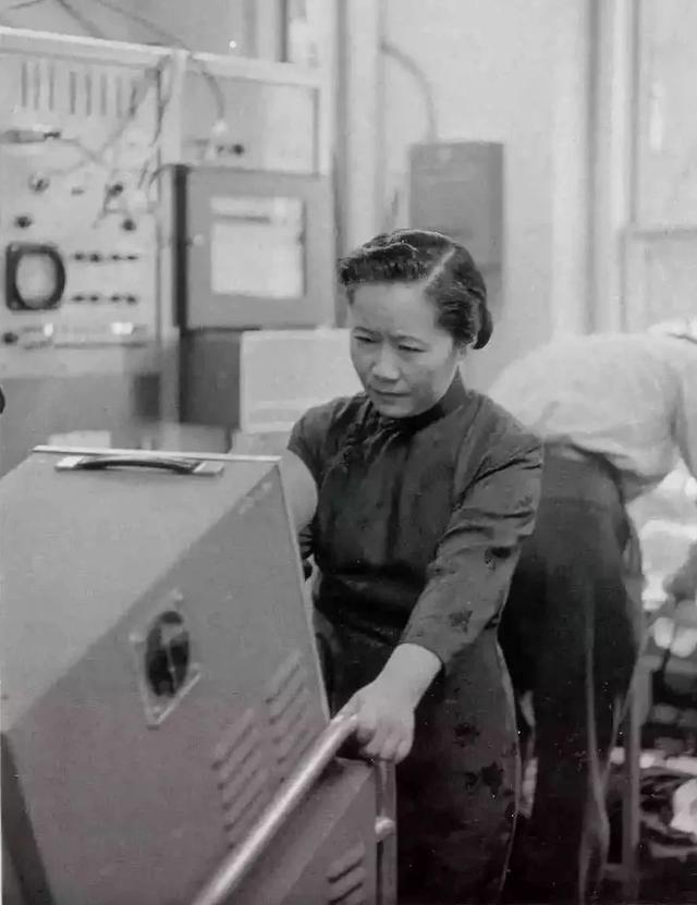 原子弹|一个推翻宇宙定律的女人，为什么没有她原子弹就要晚10年出现