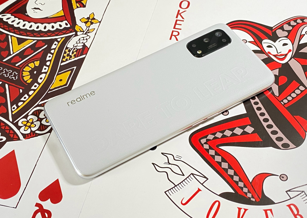 本次的realmeq系列有3款,分别是q2pro,q2以及q2i.这三款手机各有所长.