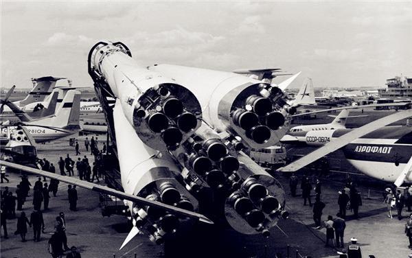 徕卡|苏联曾将一只3岁小狗送入太空，62年过去，如今仍在地球轨道流浪