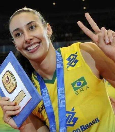 37岁巴西名将谢拉将参加美国女排联赛力争参加东京奥运