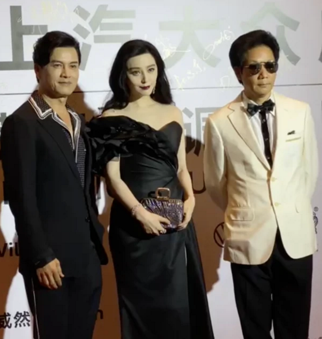 范冰冰|范冰冰复出火到日本，《355》海报风波登法制节目，违法事件被报道1小时