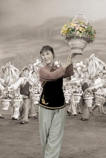 藏74年白毛女郭兰英背后不为人知的一面