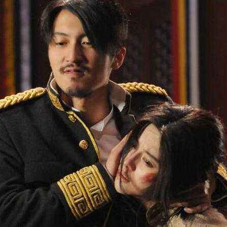 范冰冰|范冰冰亮相动作不断，谢霆锋曾自曝跟她有过恋情？真相原来是这样