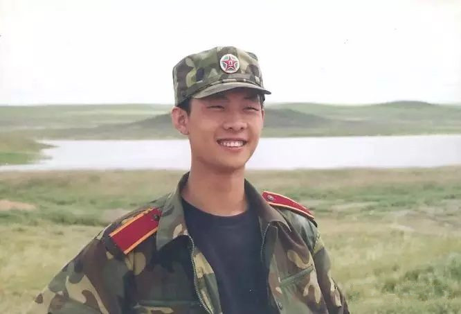 张译|42岁的张译活成了老戏骨的模样，这个运气烂到爆的男人为什么这么帅？