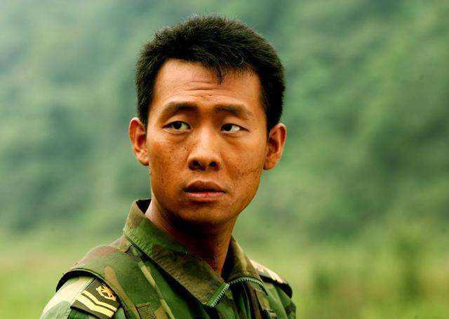 张译|42岁的张译活成了老戏骨的模样，这个运气烂到爆的男人为什么这么帅？