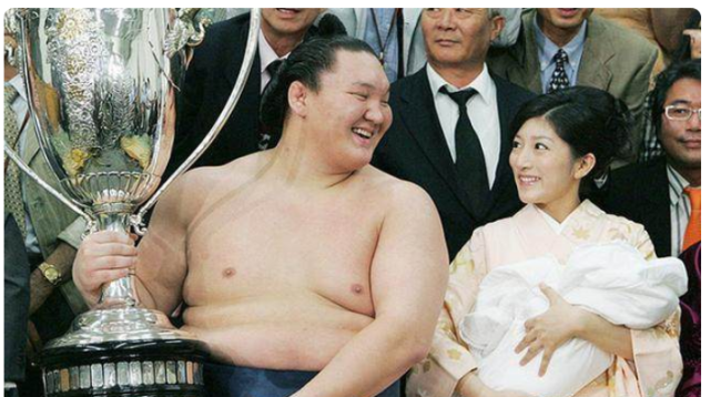 为什么日本有很多漂亮的女明星会嫁给相扑手原因在生活上需要