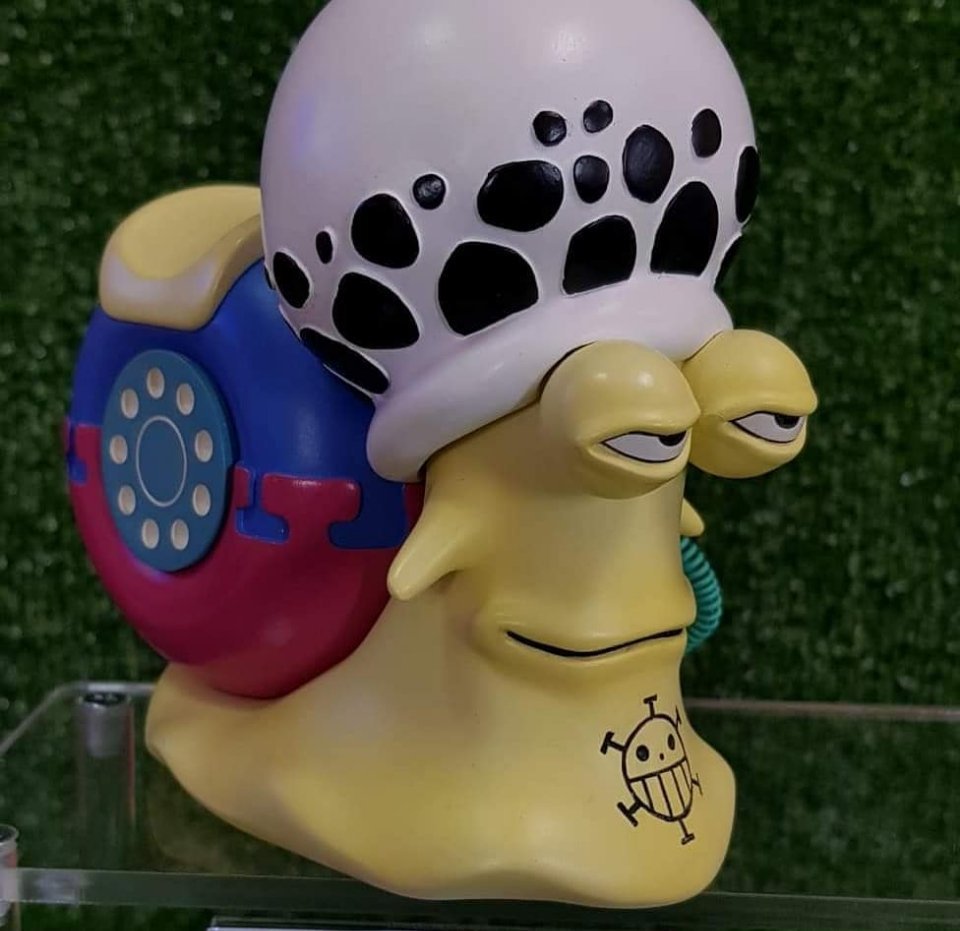 九个海贼王电话虫手办,看到香克斯电话虫后,总觉得哪里怪怪的_腾讯新