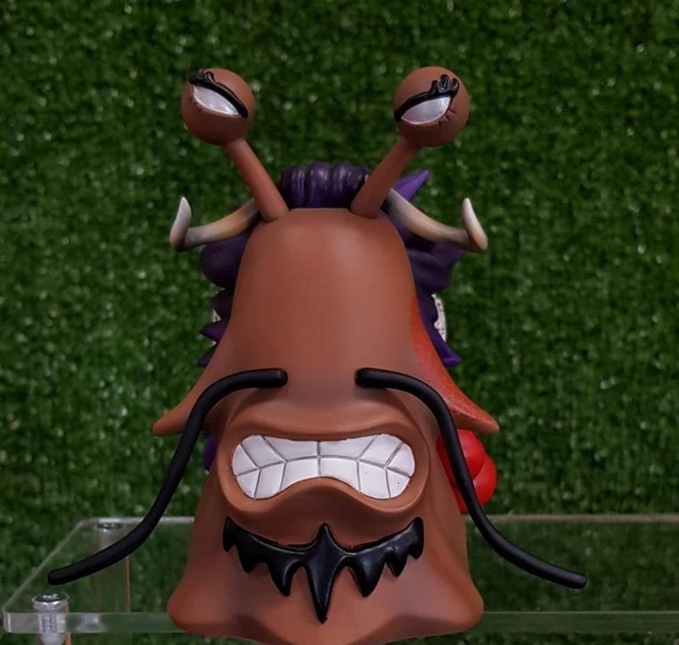 九个海贼王电话虫手办,看到香克斯电话虫后,总觉得哪里怪怪的_腾讯新