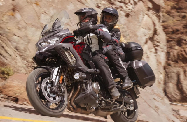 发布versys1000 s版,披着探险外衣的多功能休旅车|川崎|摩托车|旅行车