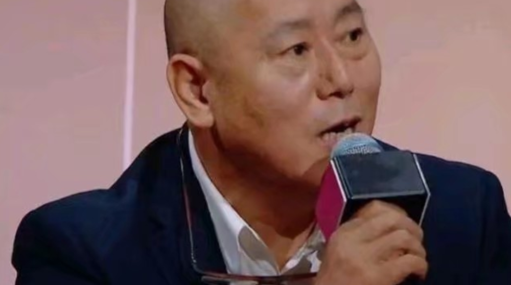 郭敬明|郭敬明再度因S卡被嘲，柯蓝：让小丑拥有话语权是对行业的侮辱