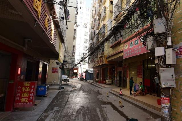 珠海艳名最盛的城中村被称为厂妹的聚集地一下班就热闹非凡