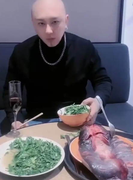 网红圈大震荡,西安第一网红木森宣布退网,方丈疑遭举报被封