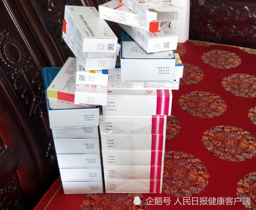 抑郁症患者的服药之痛为了省钱我私自把药减了一半