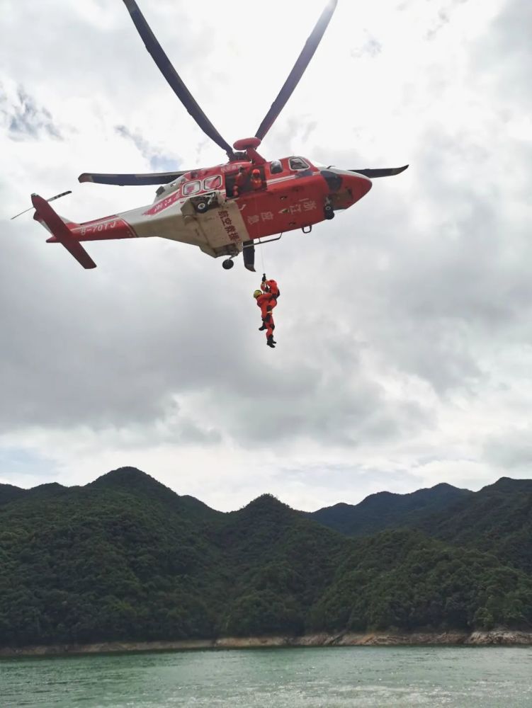 救援力量丨上海市消防救援总队特勤支队训练纪实35天雄鹰展翅