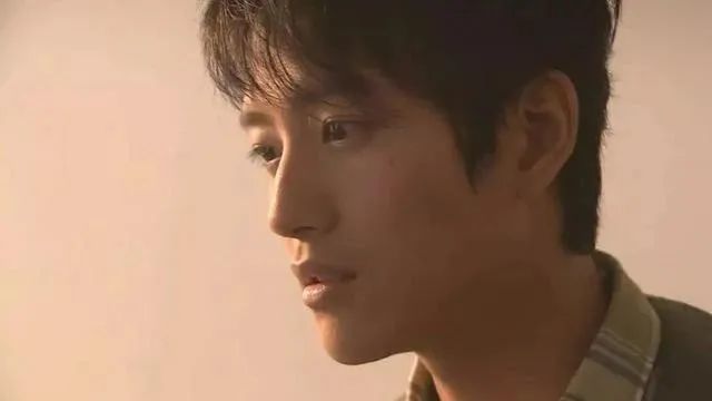 张峻宁|疑似恋情曝光，这是难逃姐弟恋魔咒了？