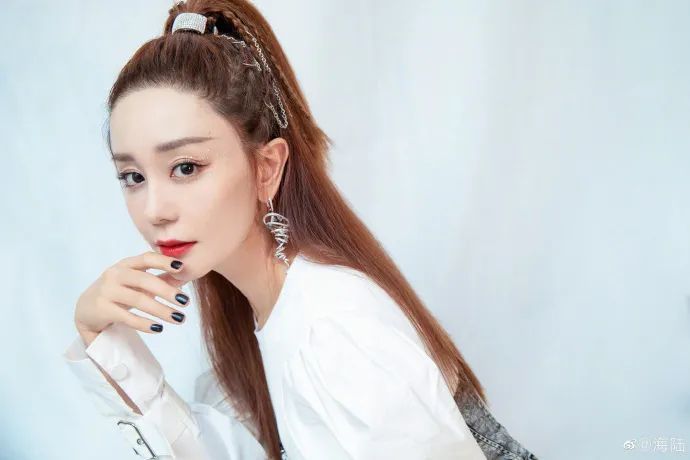 张峻宁|疑似恋情曝光，这是难逃姐弟恋魔咒了？