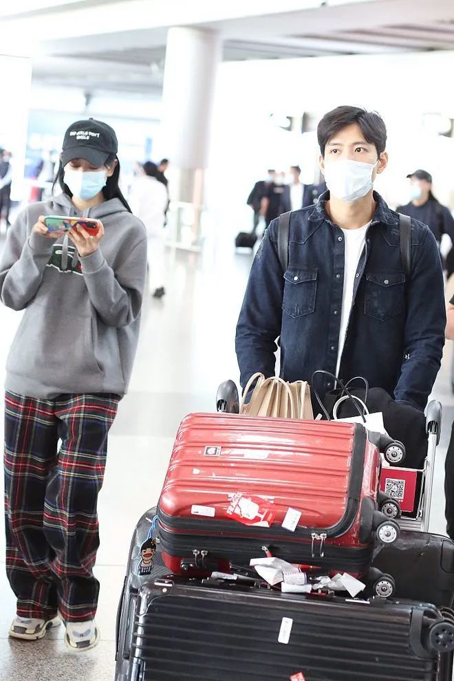 张峻宁|疑似恋情曝光，这是难逃姐弟恋魔咒了？