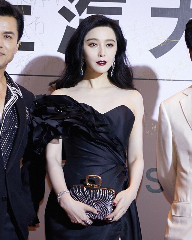 范冰冰|又被封杀了？范冰冰刚高调复出，相关话题就因违规被禁