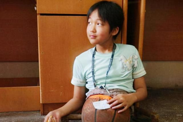 篮球女孩钱红艳曾因车祸失去了双腿如今已经蜕变成了女神