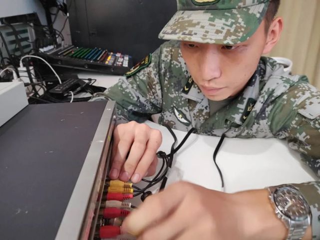 请看——前段时间,73091部队政治工作部收到了一封来自安徽省淮北市