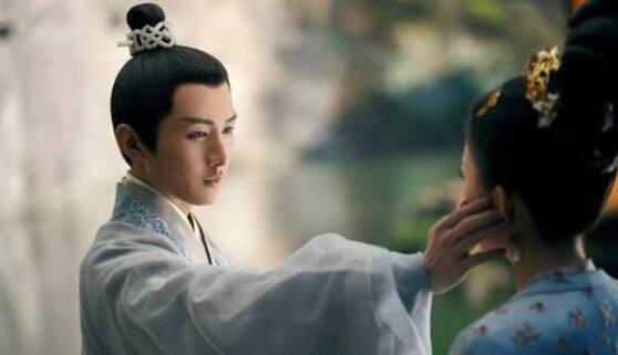 男神|比胡歌矮，比邓伦老，被嘲这辈子没法当演员，却成仙侠男神接班人