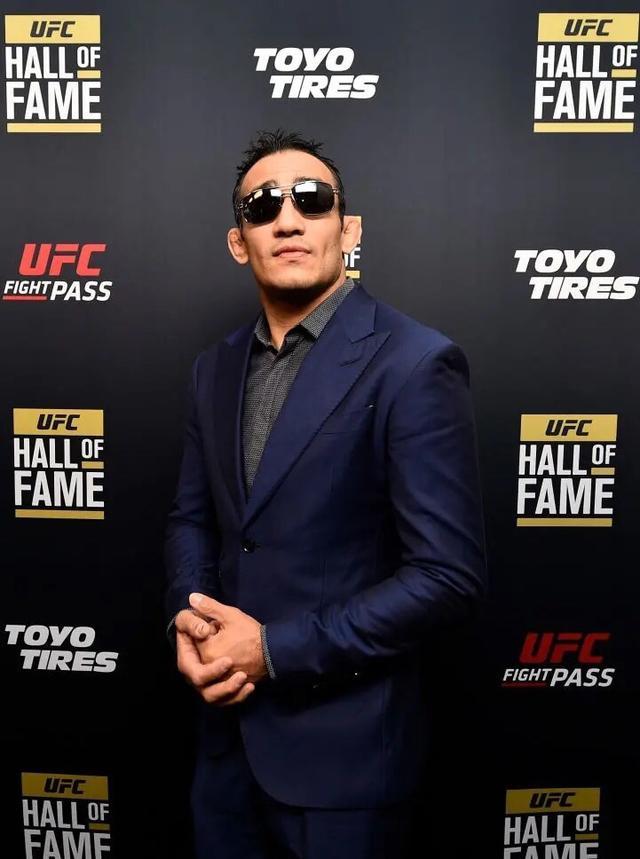 ufc小鹰避战强敌遭质疑!夜魔怒了:你拒绝和我打,就是个胆小鬼