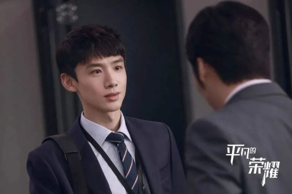 职场剧|他没能成为爆款，是国产剧的损失