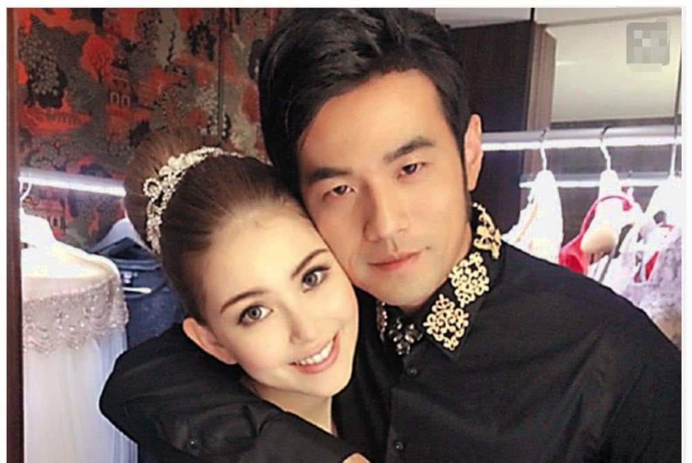 侯佩岑|侯佩岑回应与昆凌撞图后，再点赞维护昆凌言论，昆凌晒美图疑故意挑衅