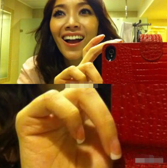 侯佩岑|侯佩岑回应与昆凌撞图后，再点赞维护昆凌言论，昆凌晒美图疑故意挑衅