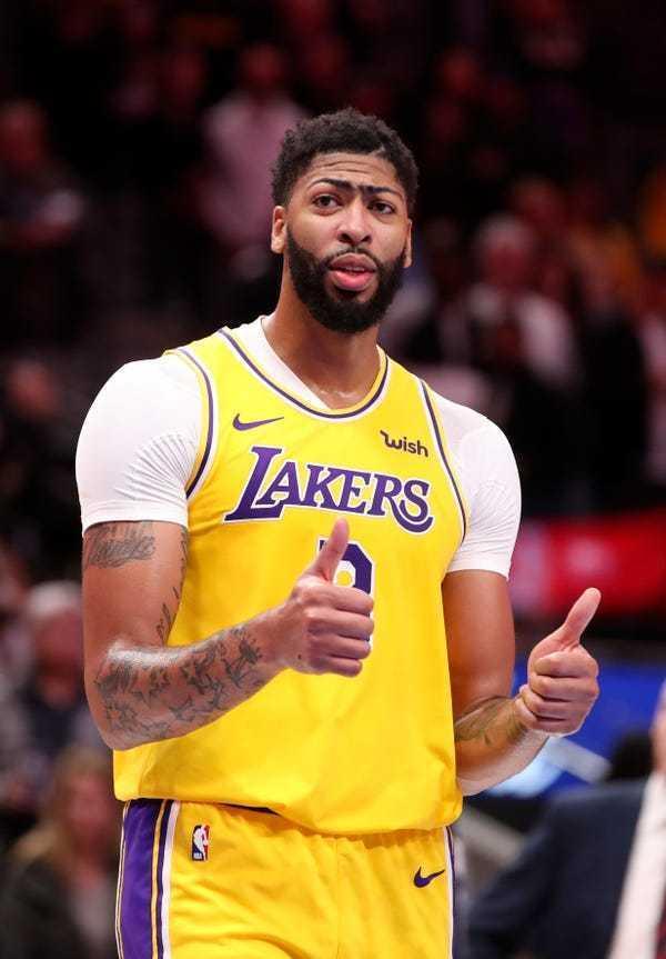 戴维斯将与湖人续约湖人打造詹眉王朝火箭又没戏了