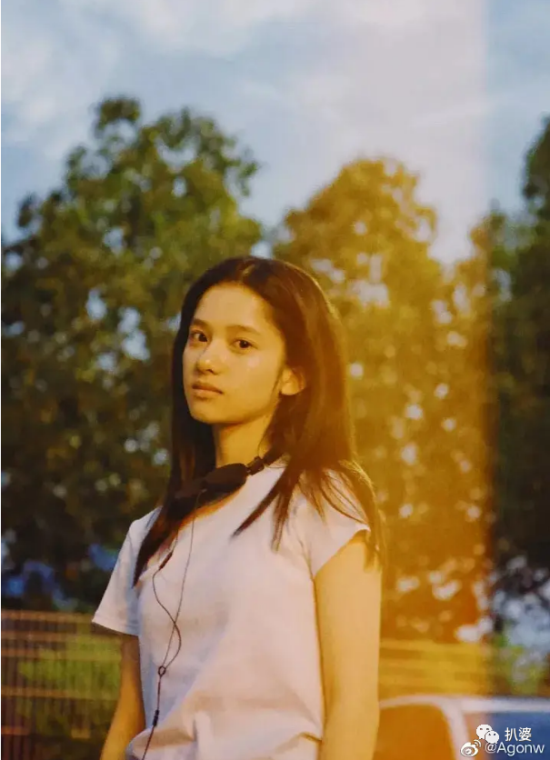 粉丝|一年之内，他的粉丝塌了两回房……