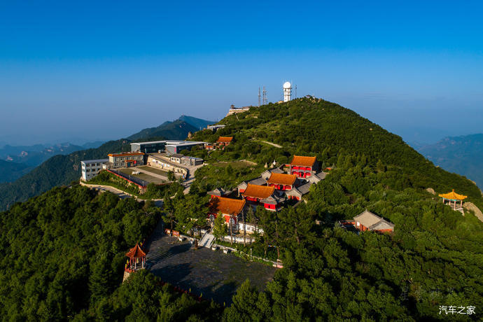 高山草甸|北京第三高峰百花山，夏日清凉世界，高山林海花园