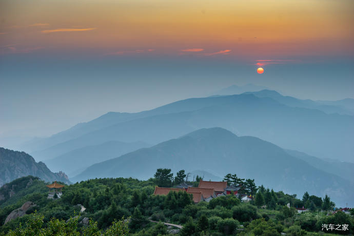 高山草甸|北京第三高峰百花山，夏日清凉世界，高山林海花园