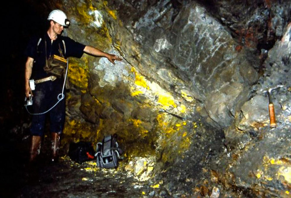 奥克洛核反应堆|如果发现20亿年前不该有的东西，人类要警惕吗？