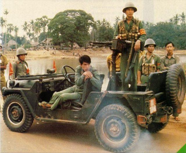 1978年,越南为什么要出动大军入侵柬埔寨,最后是怎么解决的