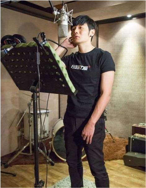 音乐人|收入比保洁员低、走红比登天难，他们堪称娱乐圈炮灰…