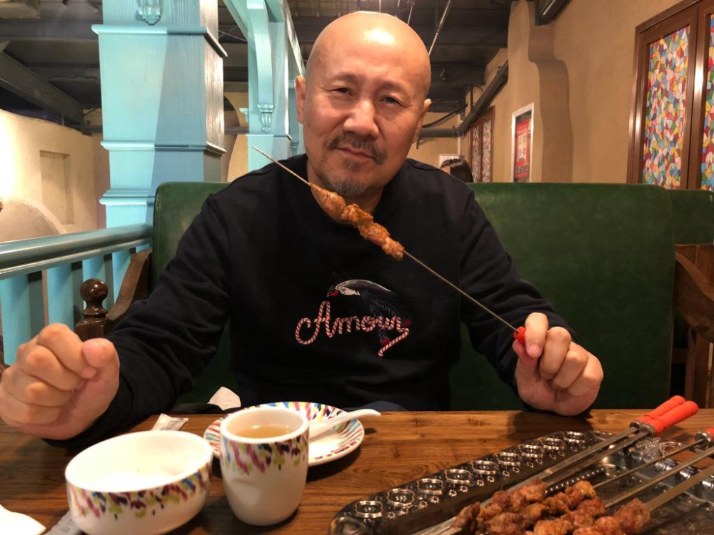 腾格尔|老艺术家这么多，60岁腾格尔凭什么能拥有自己的个站